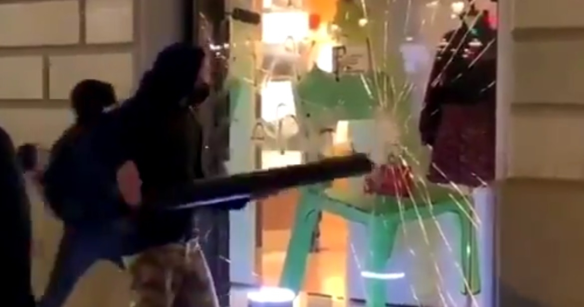 Protestas y vandalismo por la detención de Pablo Hasél Protestas y vandalismo por la detención de Pablo Hasél