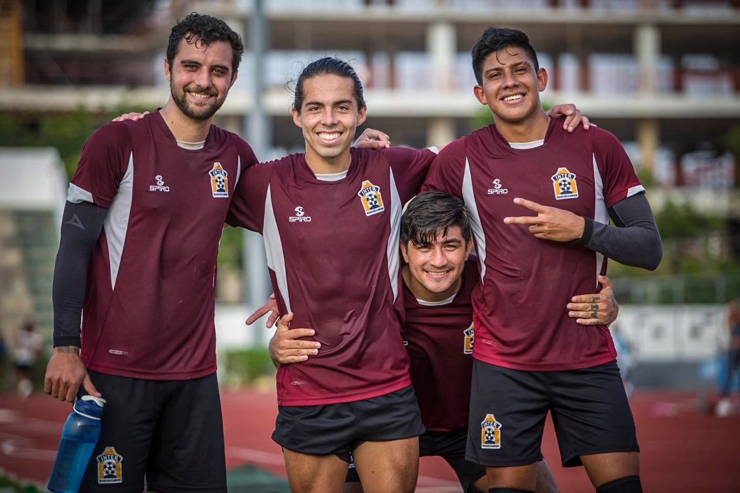 Los jugadores están listo para el encuentro Los jugadores están listo para el encuentro
