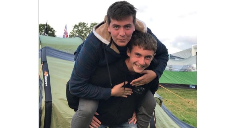 El joven que cayó en coma tuvo dos veces coronavirus.