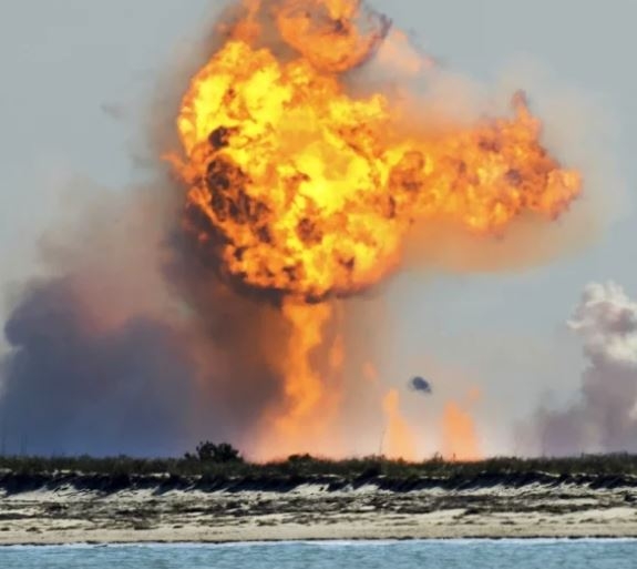 La nave explotó en su segundo ensayo,