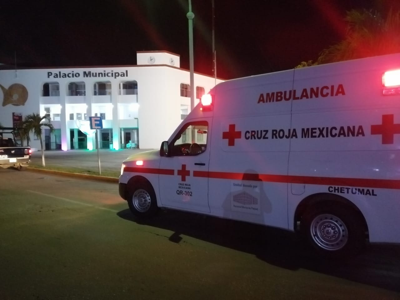 El elemento policiaco fue rápidamente atendido por paramédicos