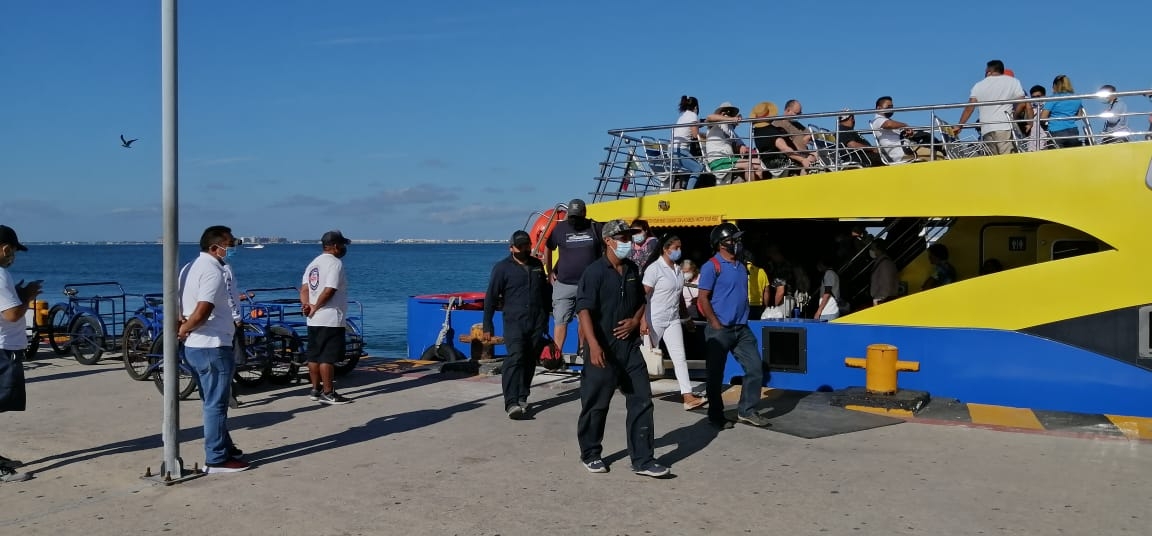 El ferry arribó sin problemas a Isla Mujeres