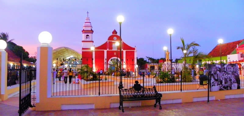Ubicado a 358 km de Campeche Ubicado a 358 km de Campeche