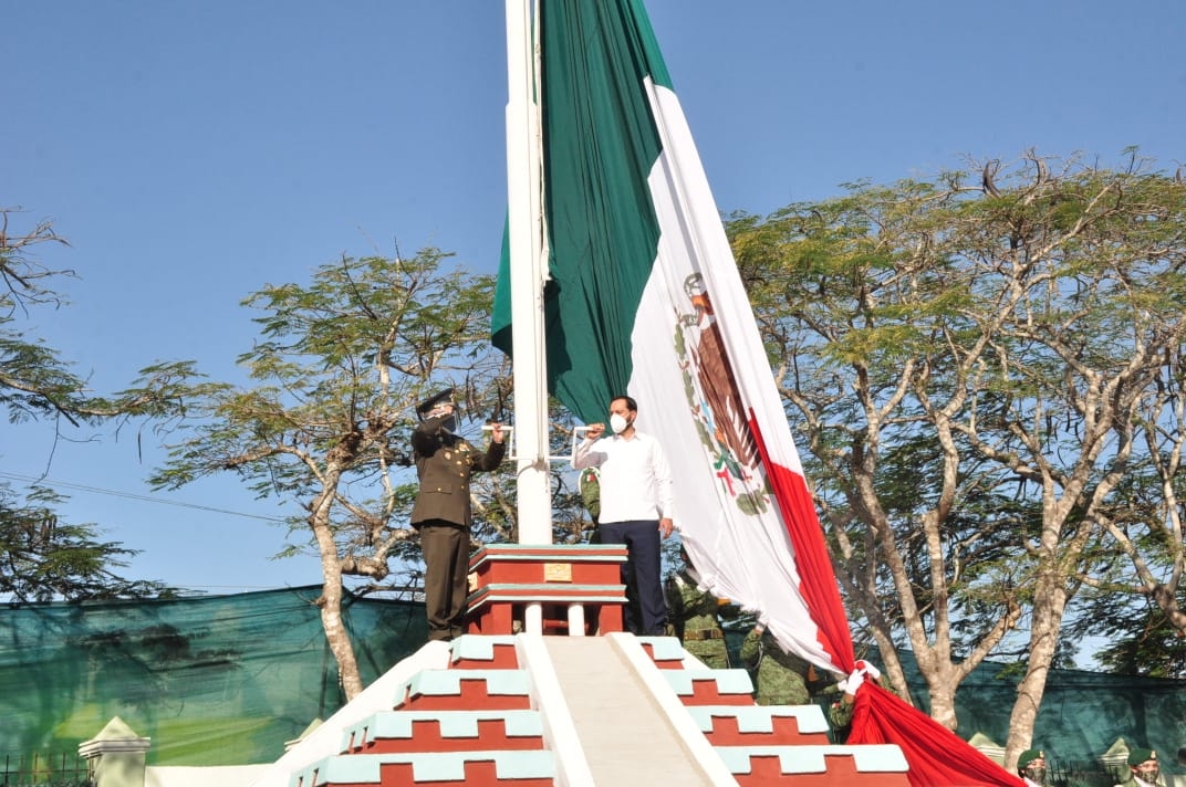 Conmemoran el Día de la Bandera