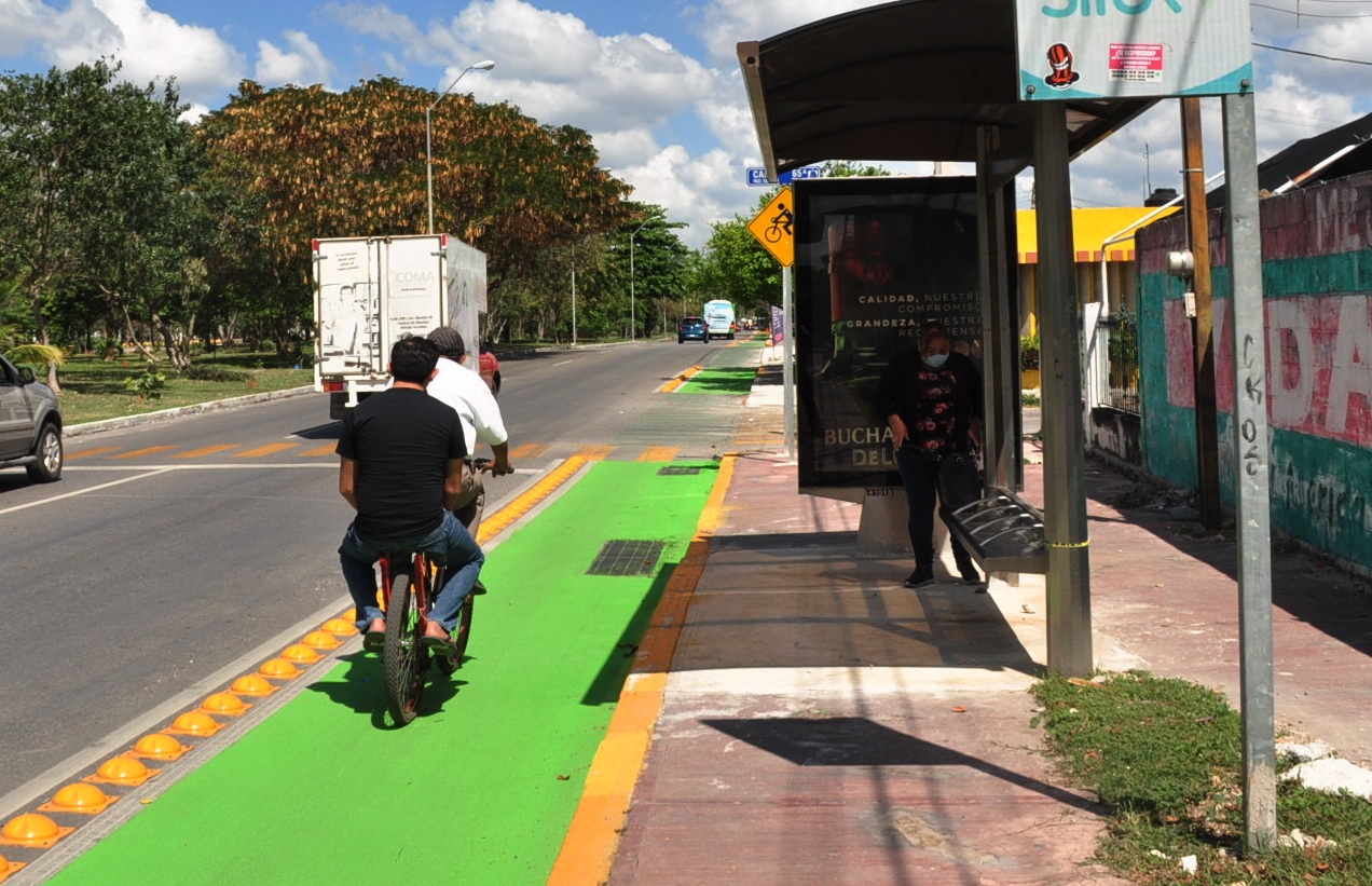Hasta ahorita no ha habido accidentes, los choferes esperan a que pase la bicicleta para dar parada