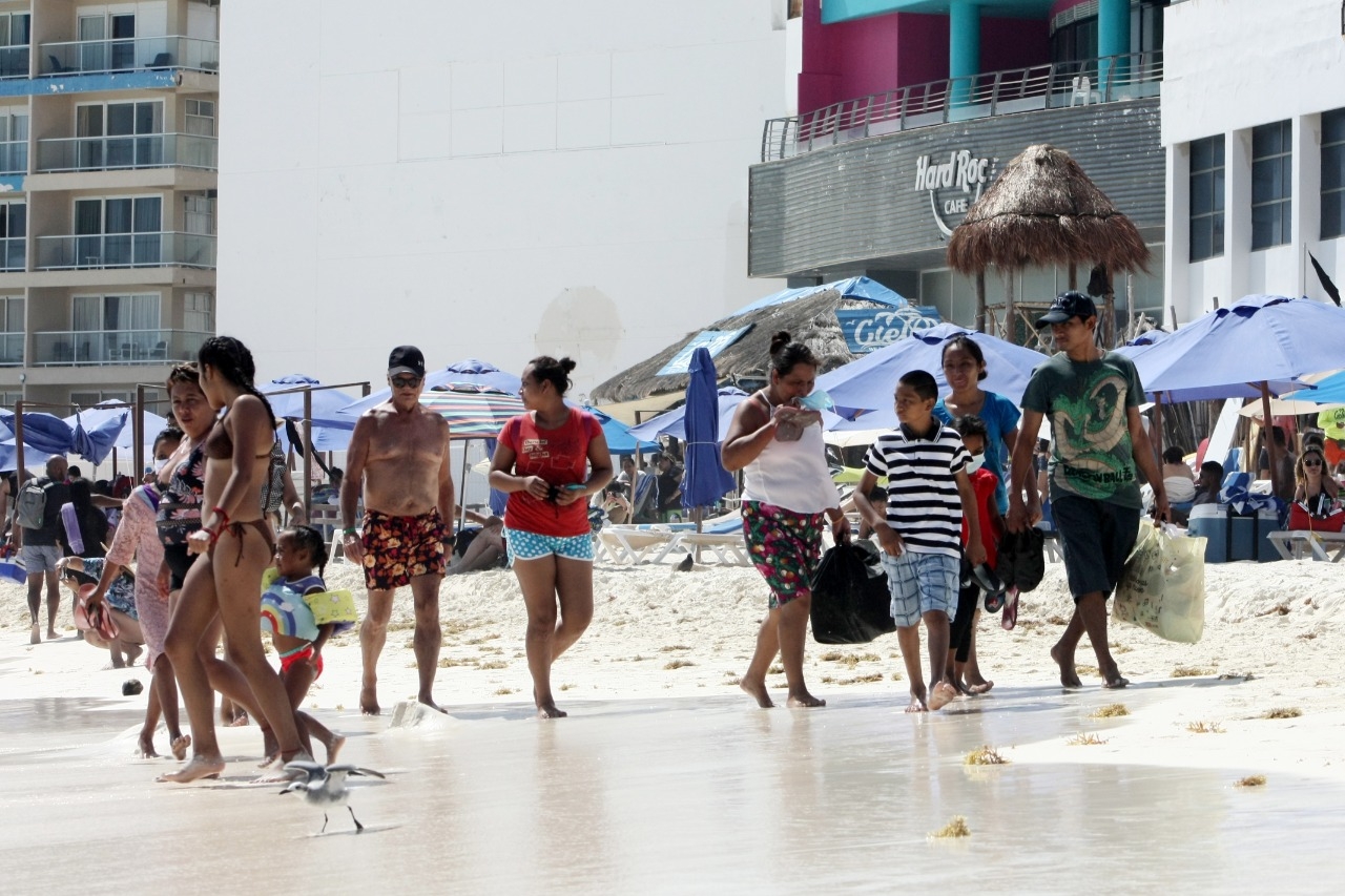 Se espera una temperatura máxima de 29 C° Se espera una temperatura máxima de 29 C°