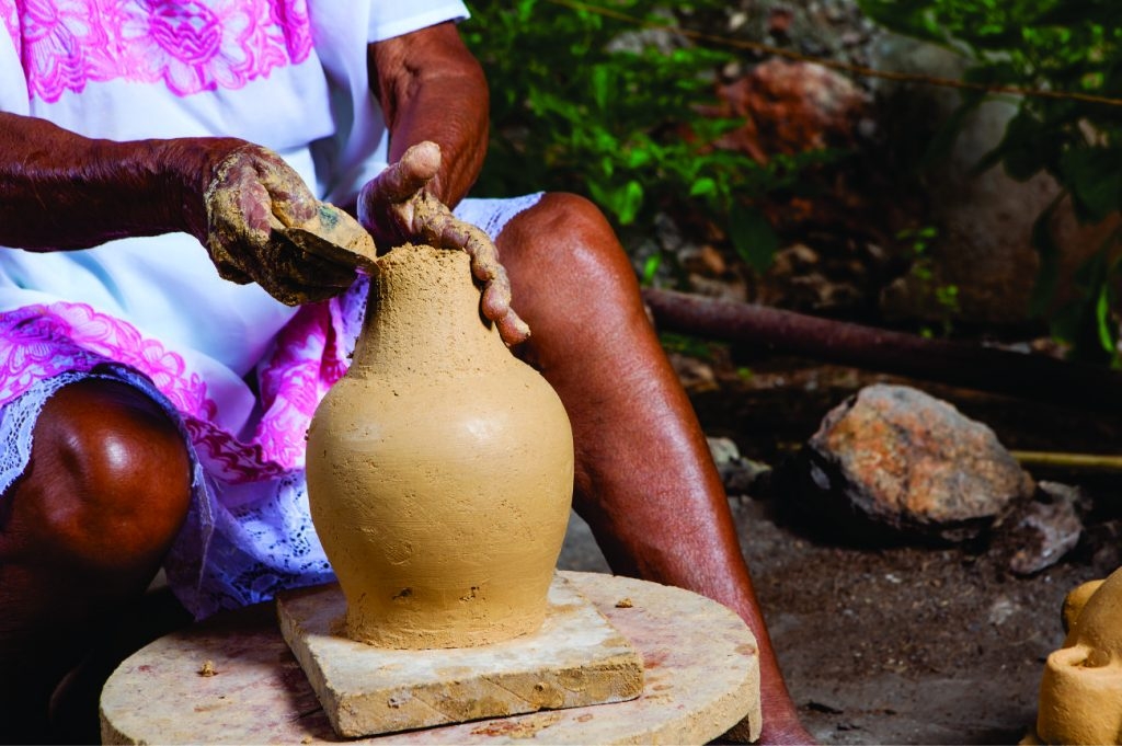 La alfarería, el arte de convertir el barro en figuras La alfarería, el arte de convertir el barro en figuras