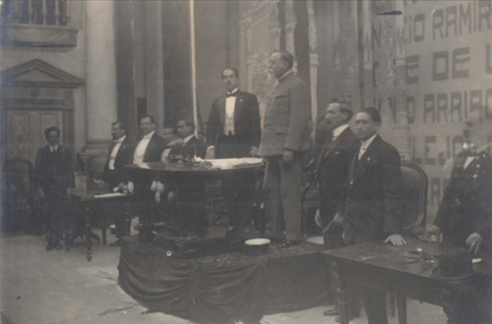 Carranza promulgó la ley en 1917 Carranza promulgó la ley en 1917