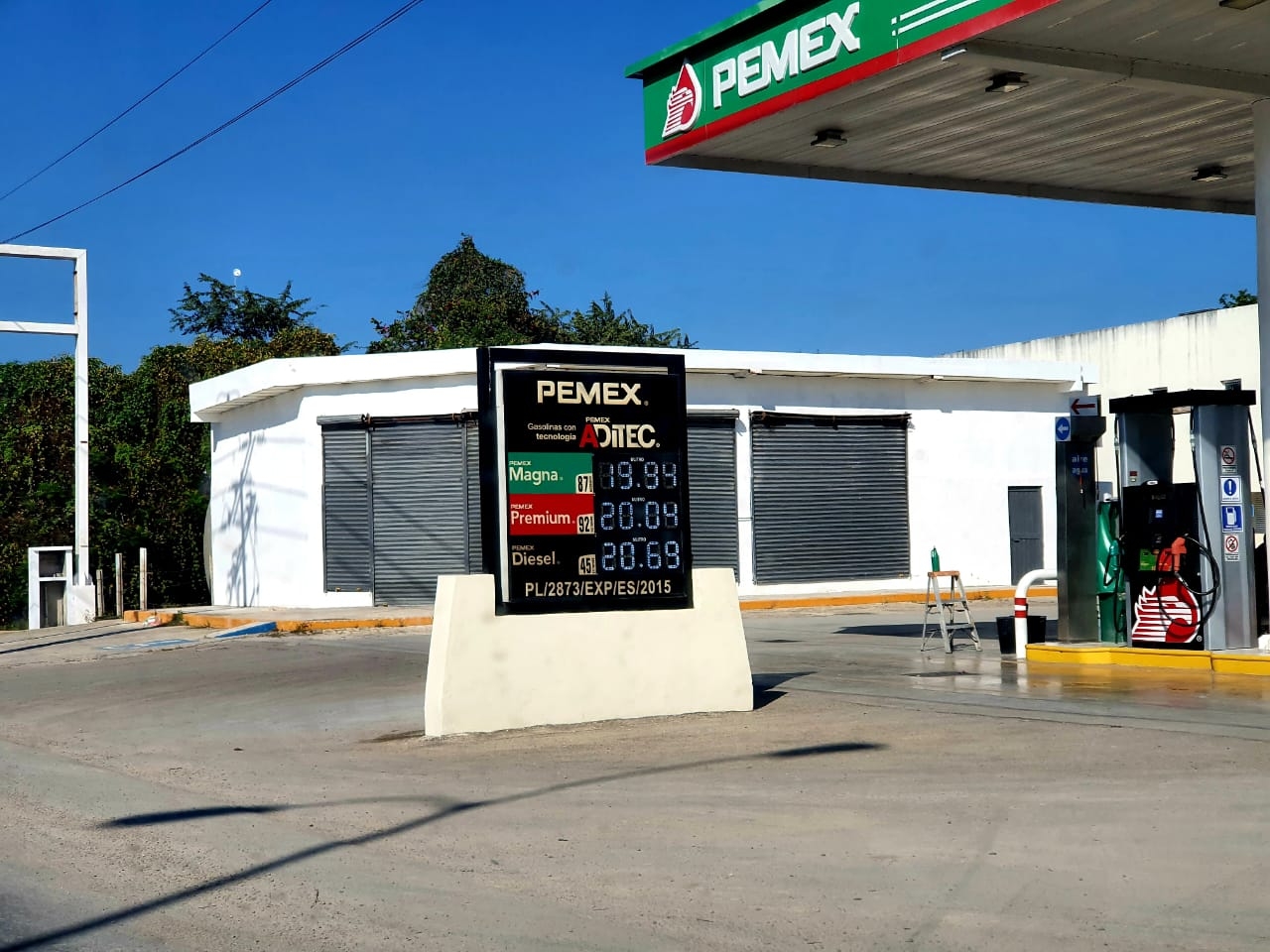 Hasta en 20.4 pesos el precio de la gasolina Premium en Chetumal