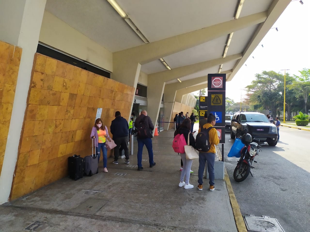 La gerencia de Volaris confirmó que la cantidad de pasajeros  durante estos días no rebasa el 50 por ciento de la capacidad
