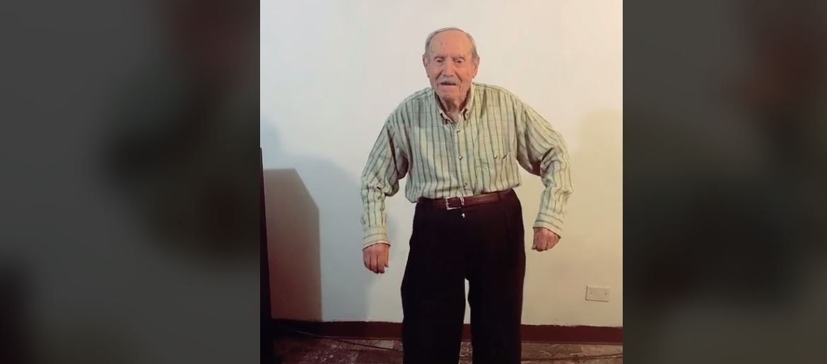 El abuelo Domingo famoso en TikTok tiene más de un millón de 'likes' El abuelo Domingo famoso en TikTok tiene más de un millón de 'likes'