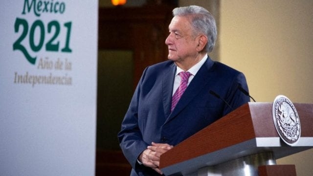 López Obrador destacó la labor que realiza el personal de salud en atender la emergencia sanitaria