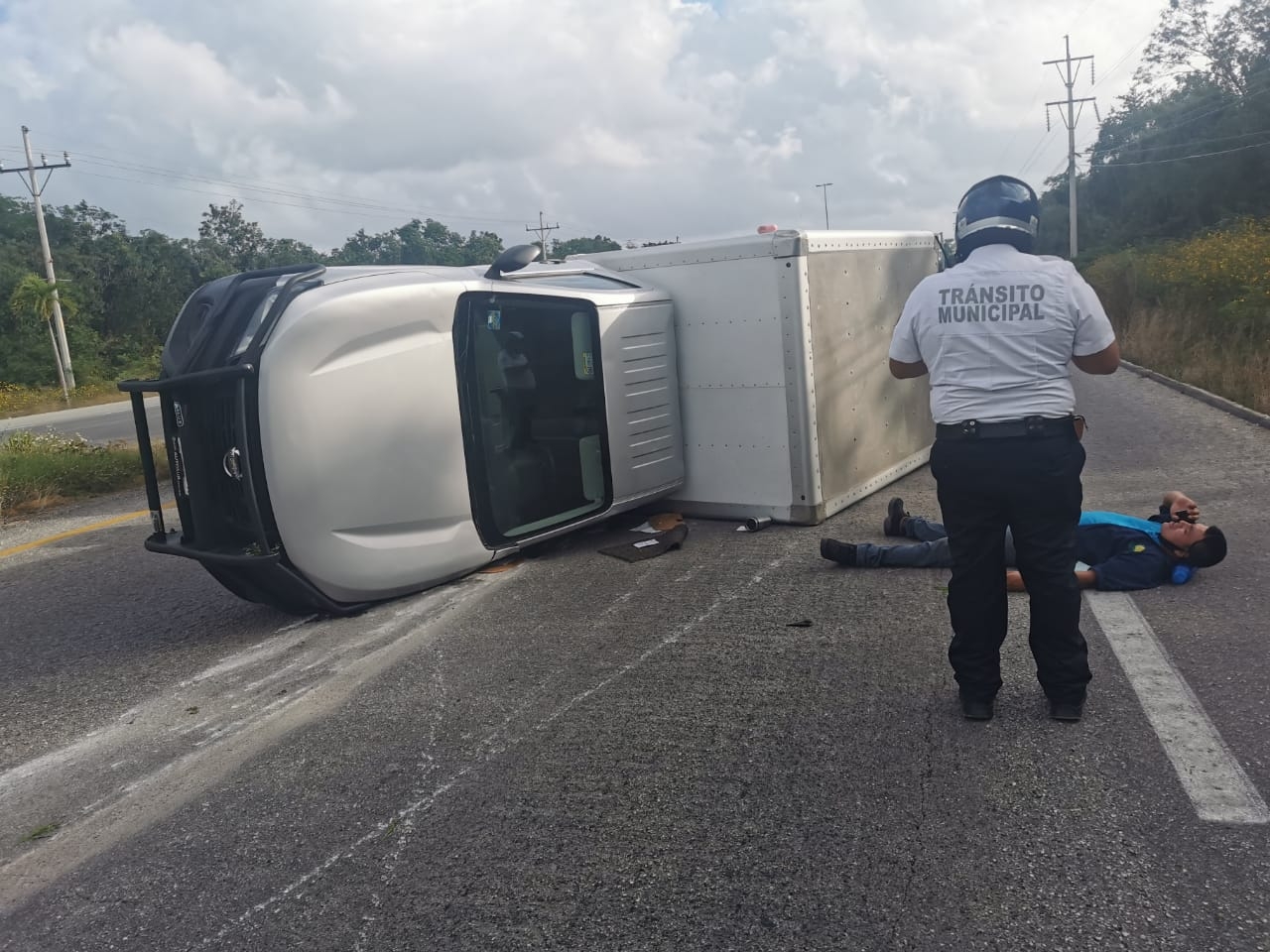 Las autoridades llegaron al lugar de los hechos Las autoridades llegaron al lugar de los hechos