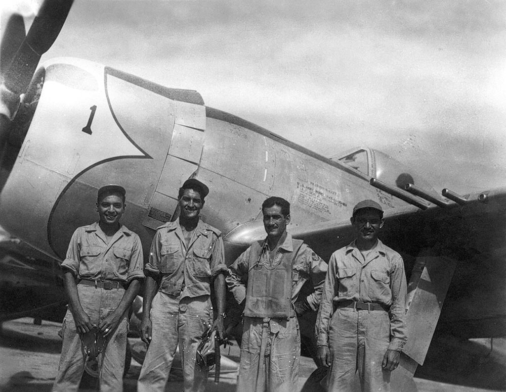 La Fuerza Aérea Mexicana, brindar auxilio a los civiles y al gobierno La Fuerza Aérea Mexicana, brindar auxilio a los civiles y al gobierno