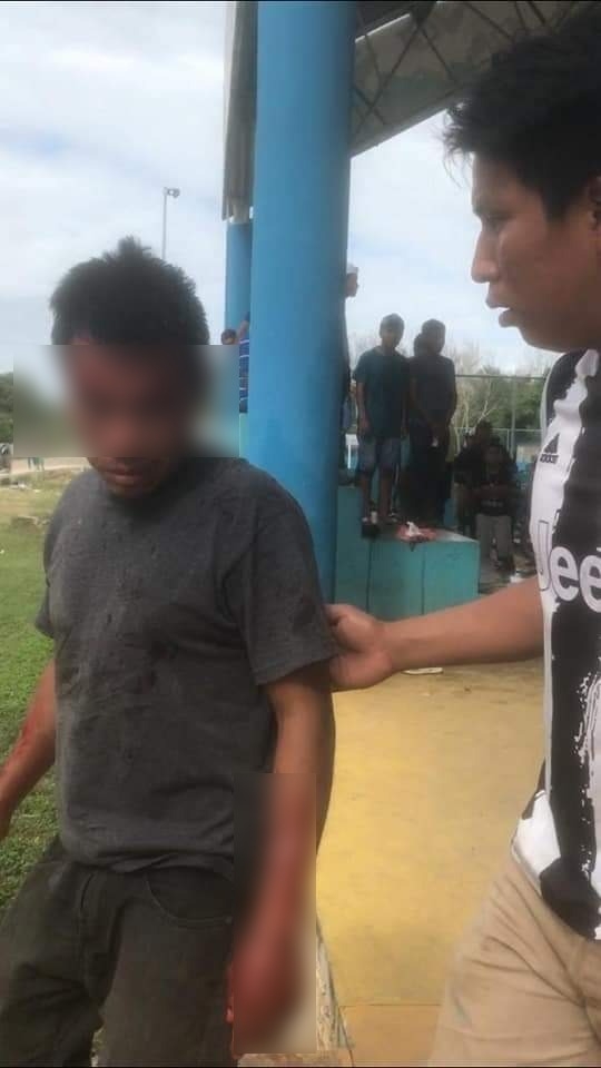 El partido terminó en golpes
