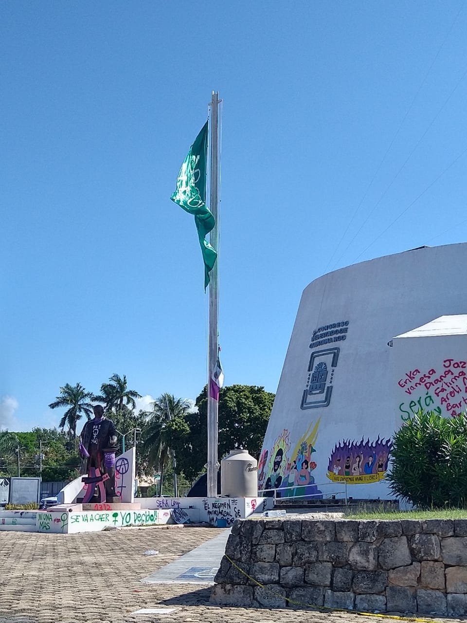 La bandera verde identifica las protestas feministas para legalizar el aborto en Quintana Roo