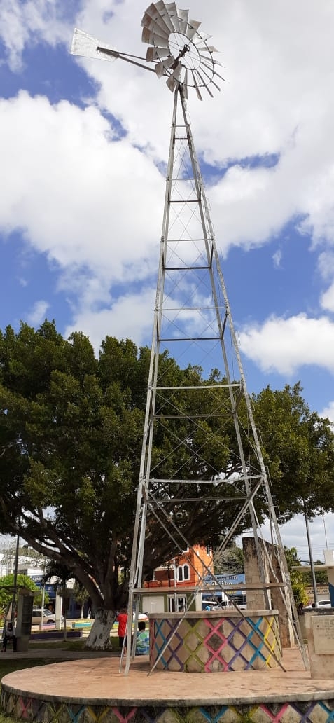 Al no recibir mantenimiento, la estructura se ve sucia y algunas partes empiezan a oxidarse Al no recibir mantenimiento, la estructura se ve sucia y algunas partes empiezan a oxidarse