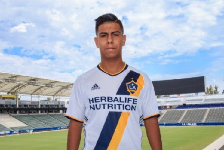 Efraín Álvarez no jugará el Preolímpico de Concacaf con Estados Unidos; podría ser convocado por México Efraín Álvarez no jugará el Preolímpico de Concacaf con Estados Unidos; podría ser convocado por México