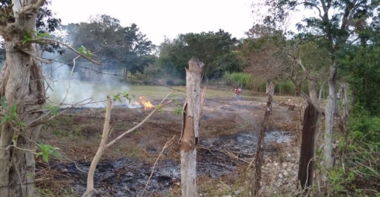 Los vientos fuertes pueden causar que el fuego se propague de forma más rápida