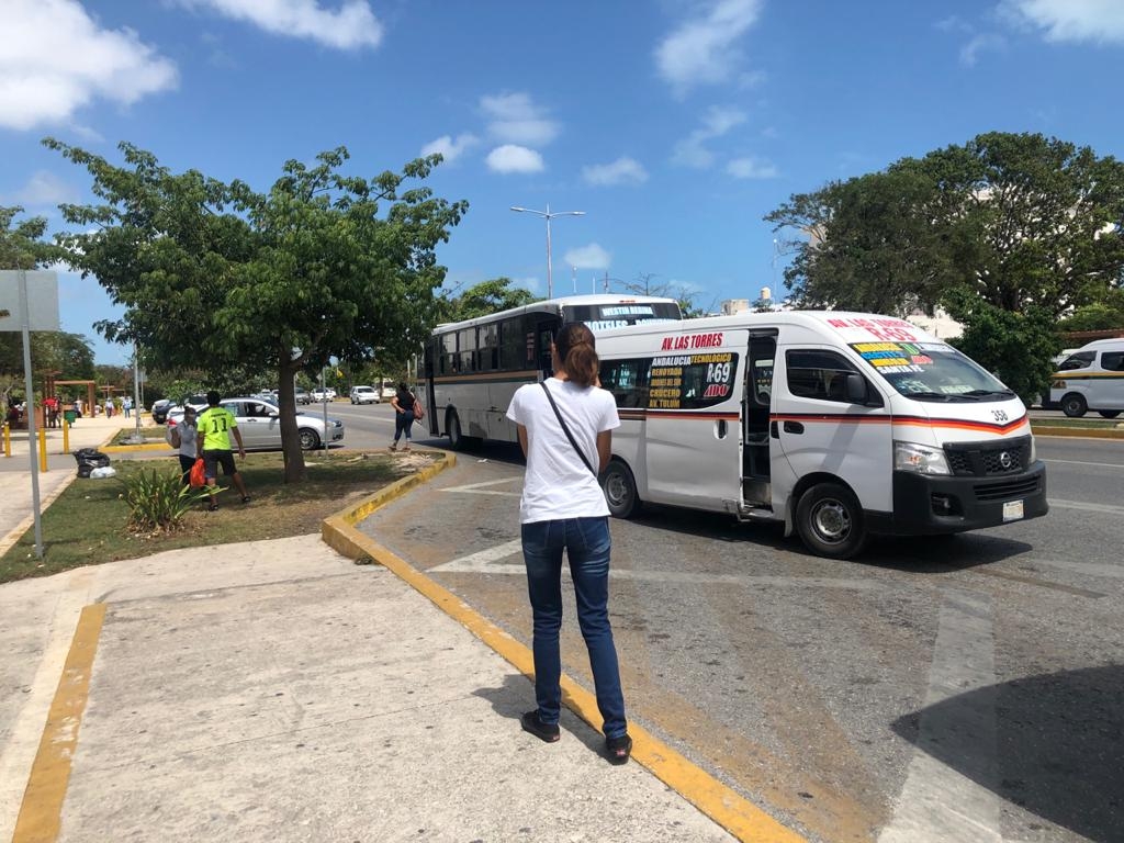 Mediante su cuenta de Twitter un usuario exhibió la condición en la que se encuentran estos paraderos
