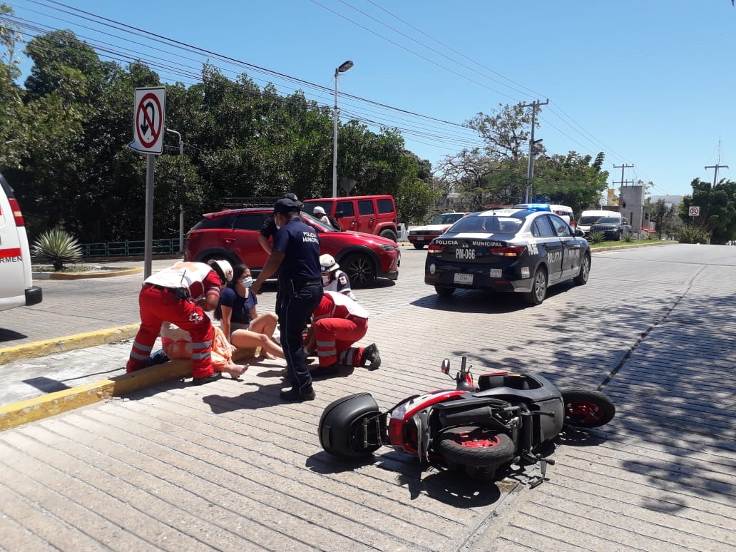 Las afectadas terminaron el asfalto en múltiples heridas Las afectadas terminaron el asfalto en múltiples heridas