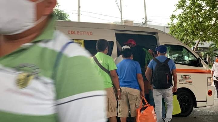 Conductores de transporte público exceden el aforo permitido en Playa del Carmen Conductores de transporte público exceden el aforo permitido en Playa del Carmen