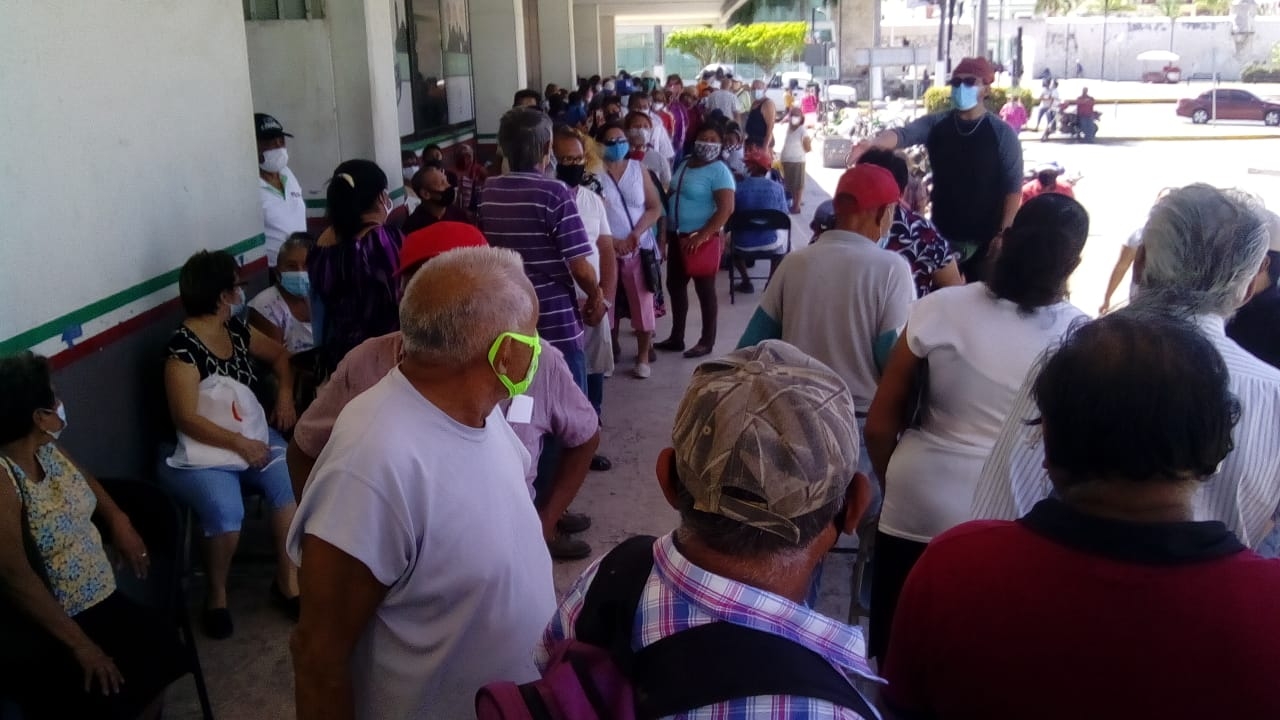 Tan solo el padrón de personas de la tercera edad cuenta con 56 mil 292 beneficiarios.