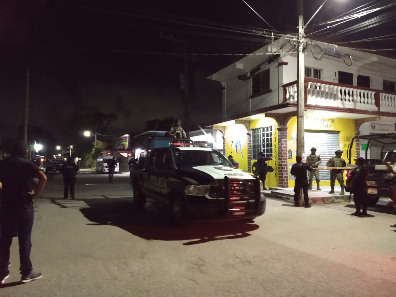 Casquillos de diversos calibres quedaron tirados en la calle