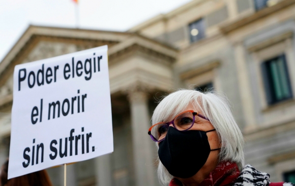 La legislación entrará en vigor en junio tras una moratoria de tres meses La legislación entrará en vigor en junio tras una moratoria de tres meses