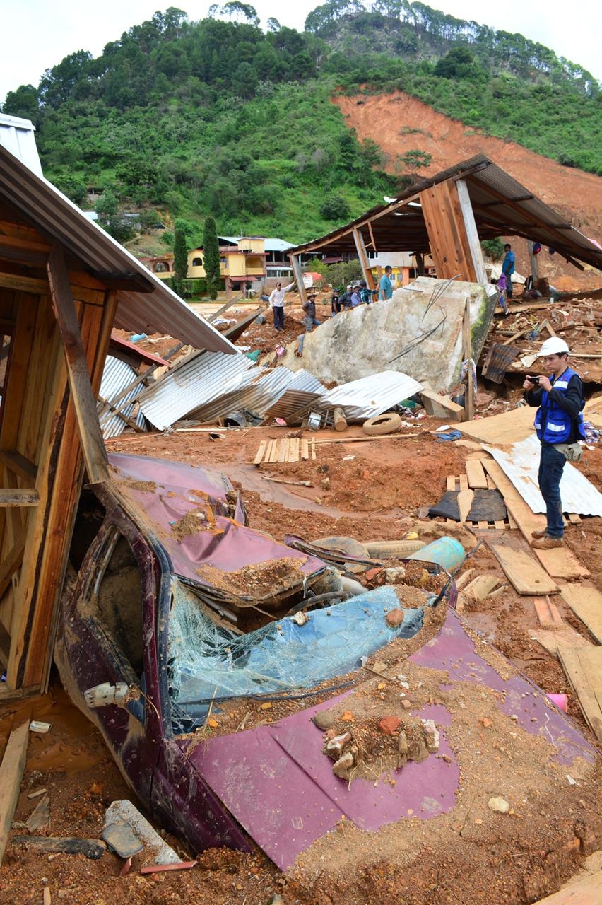 “Ingrid” y “Manuel” fueron huracanes que impactaron en 2013 a poblaciones del Sur del país “Ingrid” y “Manuel” fueron huracanes que impactaron en 2013 a poblaciones del Sur del país
