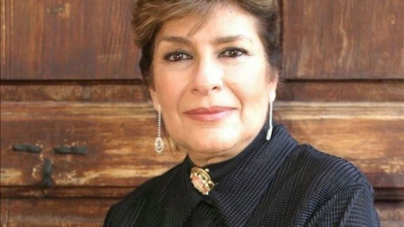 Fue hospitalizada por COVID--19 Fue hospitalizada por COVID--19