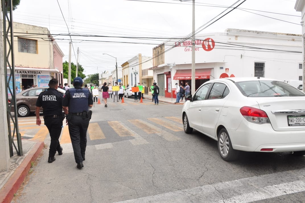 La manifestación causó caos vial y la presencia de elementos policiales
