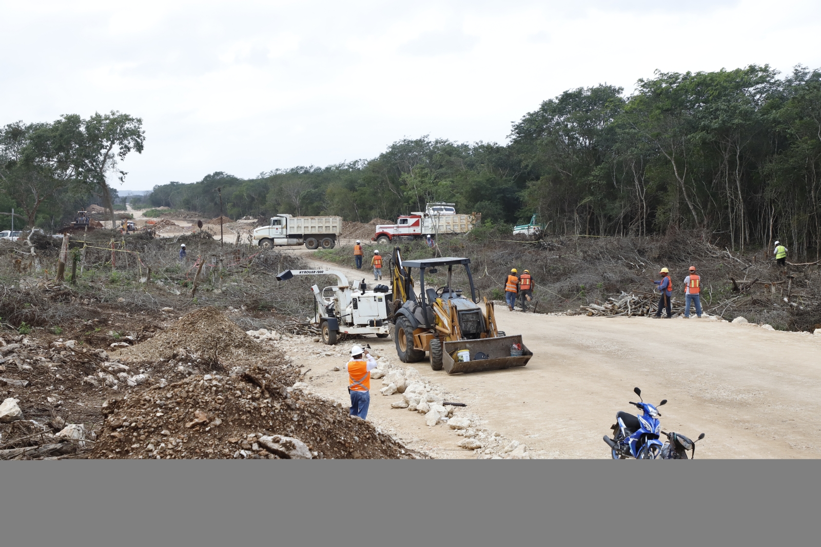 Continuarán los trabajos de construcción del Tramo 3 en la Entidad, pues éste se labora a partir del derecho de vía existente desde hace 100 años