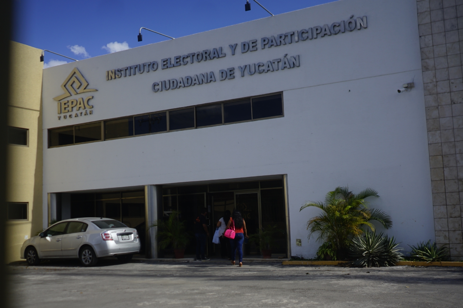 Los candidatos podrán gastar tanto del financiamiento público que reciben de los partidos, como de los recursos privados, de particulares