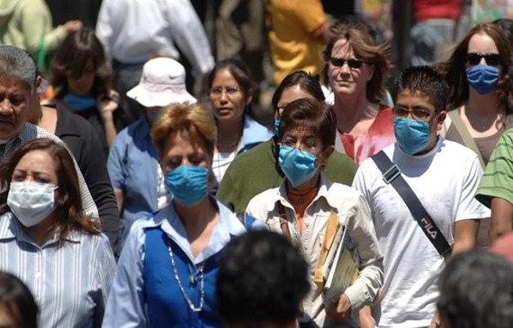 Expertos buscan que la gente se siga cuidando a pesar de que ya estén vacunados