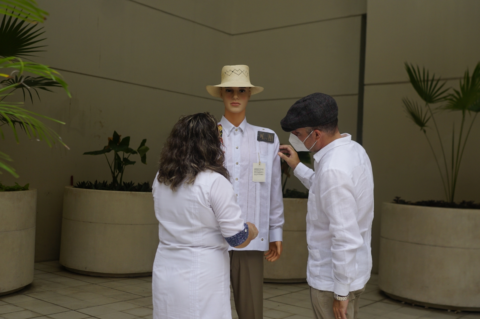 Las guayaberas destacan entre las prendas de vestir populares en Yucatán