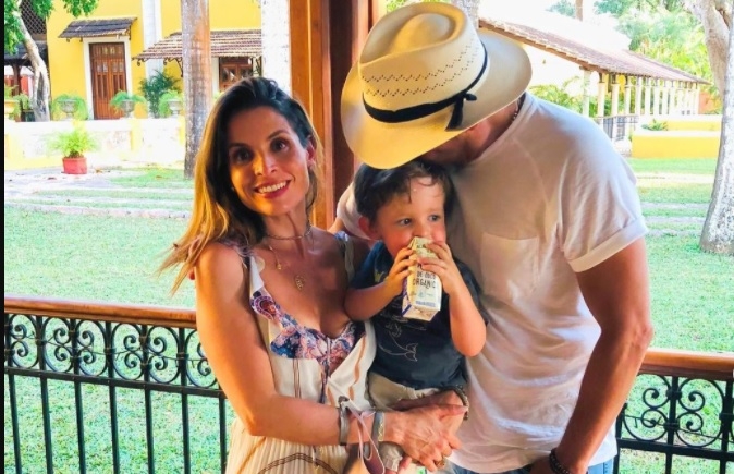 La actriz compartió una foto con su familia desde la Hacienda Xcanatún