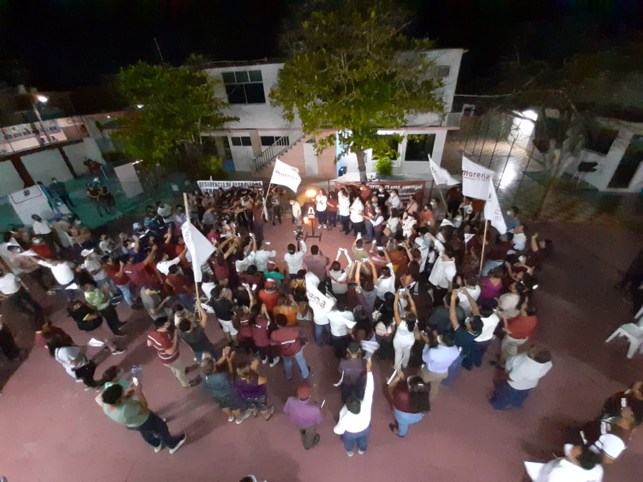 En el evento no hubo respeto por la Sana Distancia