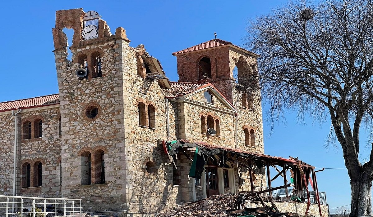 Iglesia destruida tras el terremoto de este miércoles