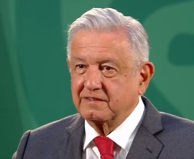 AMLO escucha el caso del indígena detenido