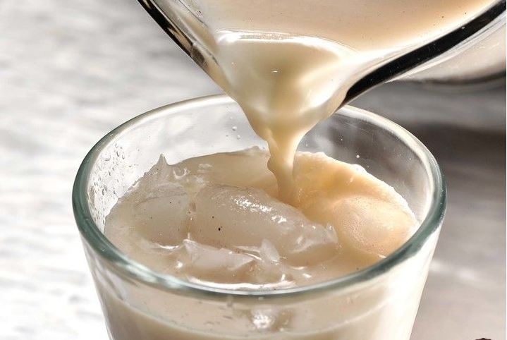 La horchata combinada con coco es una excelente opción para el calor
