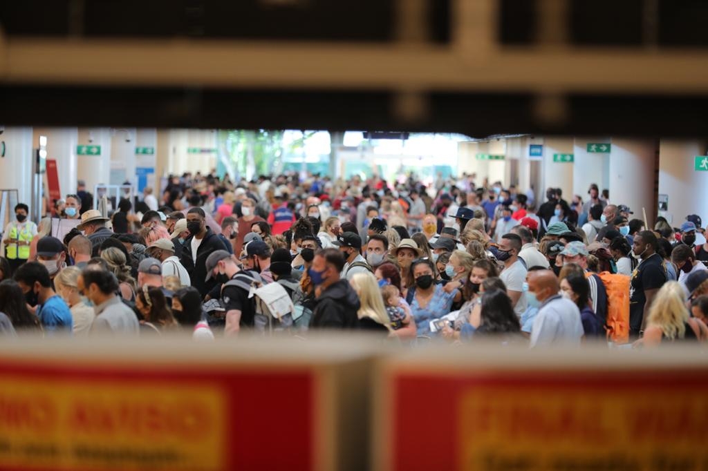 De las 107 salidas internacionales, más de 20 son con destino a los Estados Unidos