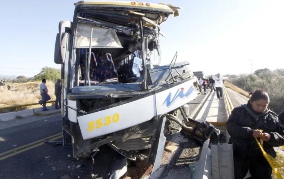 Se reportó el fallecimiento de la mujer y el menor que viajaban en el tráiler Se reportó el fallecimiento de la mujer y el menor que viajaban en el tráiler