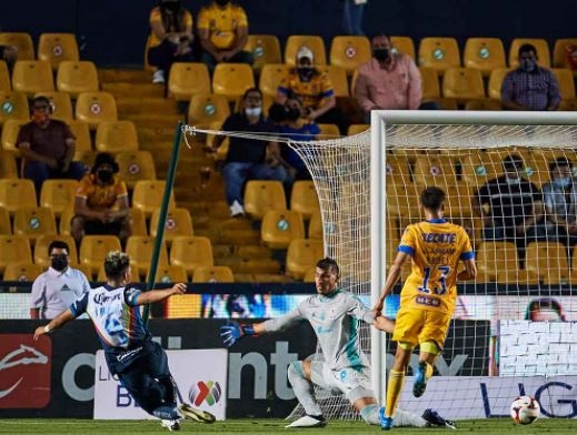América hila otra victoria, Tigres da trago amargo a afición