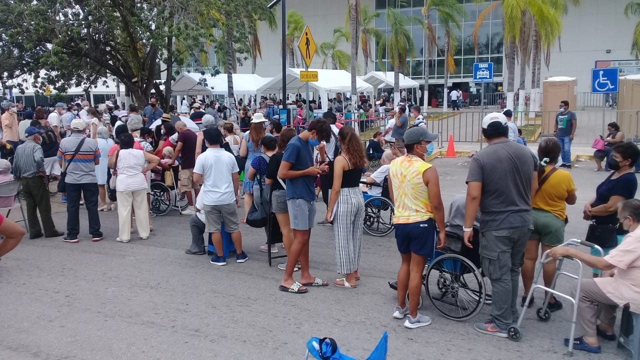 Los abuelitos de Playa del Carmen no ocultaron su molestia