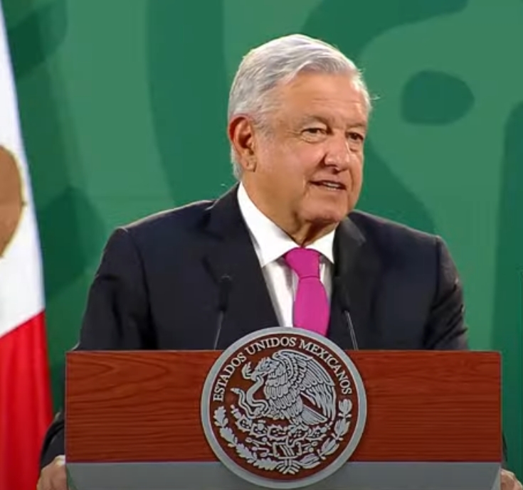 AMLO durante su conferencia de prensa