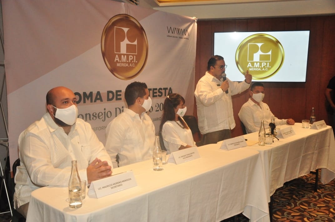 Confió en que el sector avanzará al primer lugar porque sigue la generación de empleos Confió en que el sector avanzará al primer lugar porque sigue la generación de empleos