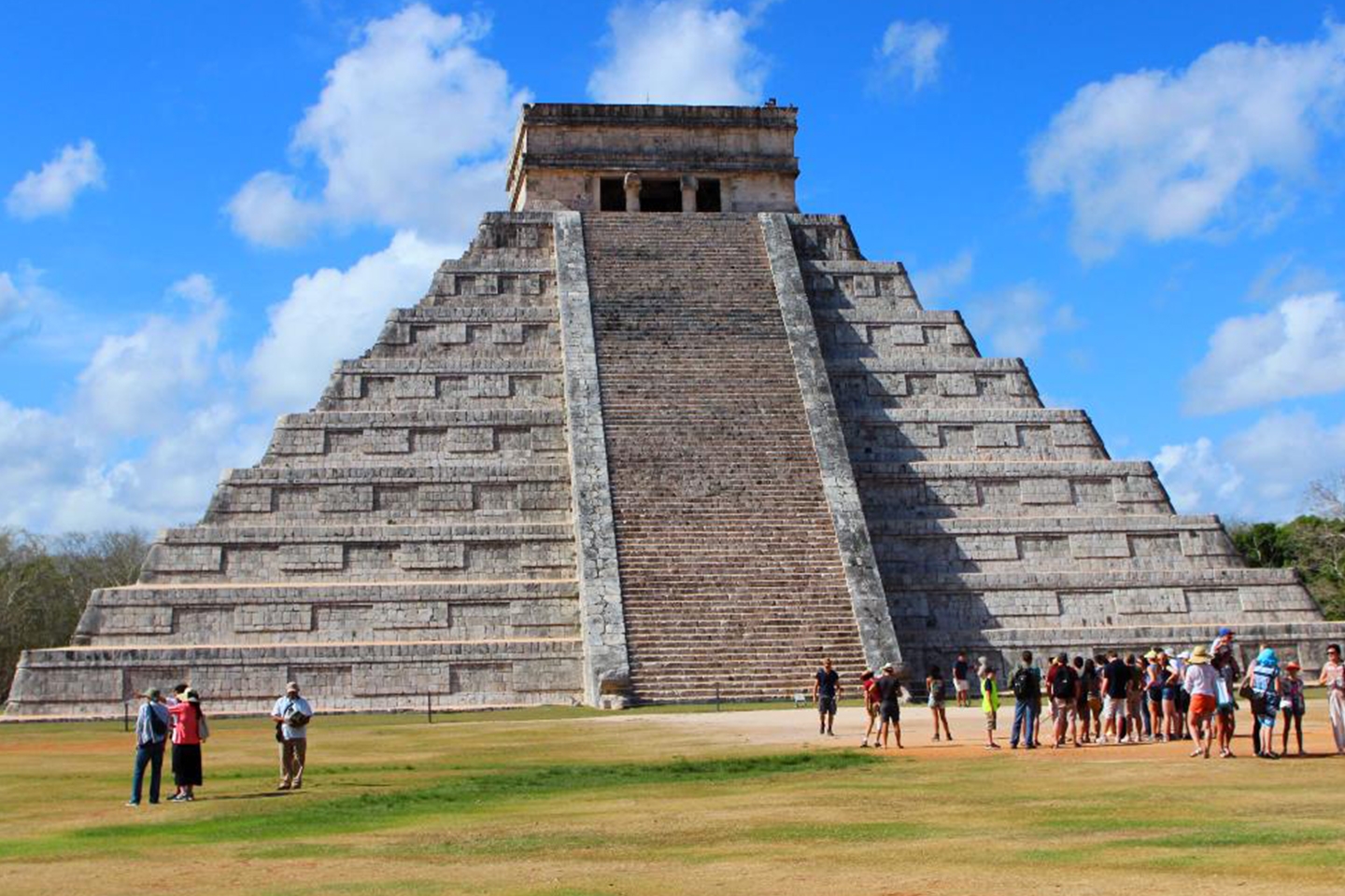 Nacho Cano tiene la intención de instalar una pirámide maya de 30 metros de altura