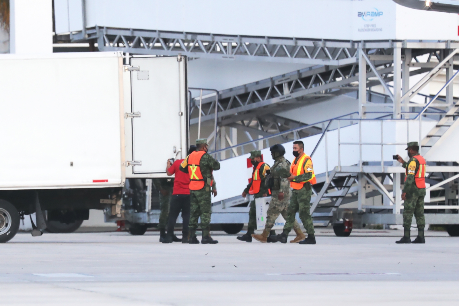 Este es el embarque número 17 de vacunas que llega al Quintana Roo