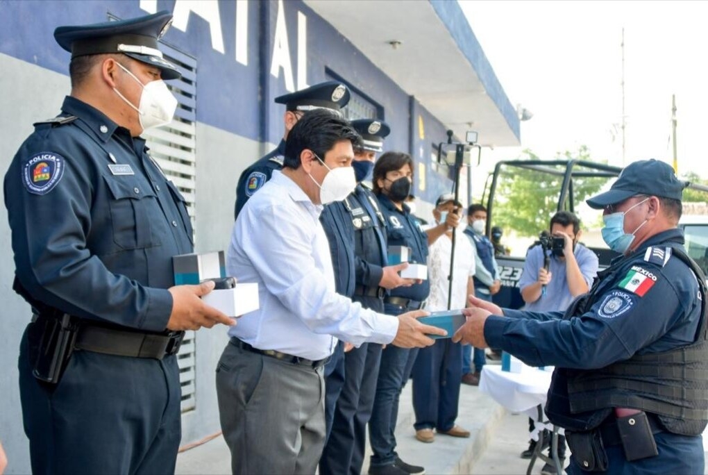 Tulum, además de estos casos policíacos, en las últimas semanas ha sido escenario de diversas balaceras que han dejado varias personas muertas, así como turistas heridos Tulum, además de estos casos policíacos, en las últimas semanas ha sido escenario de diversas balaceras que han dejado varias personas muertas, así como turistas heridos